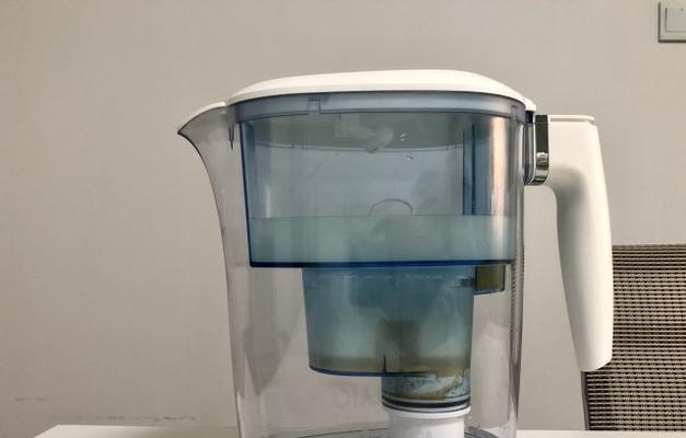 以莱卡净水壶如何改善您的饮水体验（全面过滤，健康无忧）